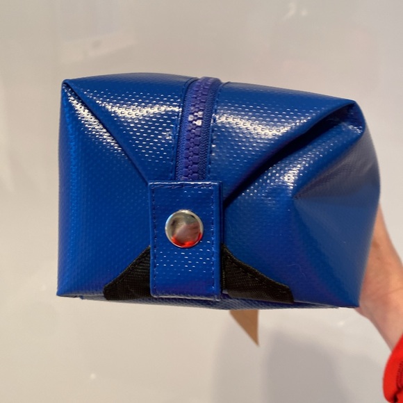 Timberland Toiletry Bag Dop Kit (waterproof?) Water resistant Unisex Camp Womens - Picture 3 of 8